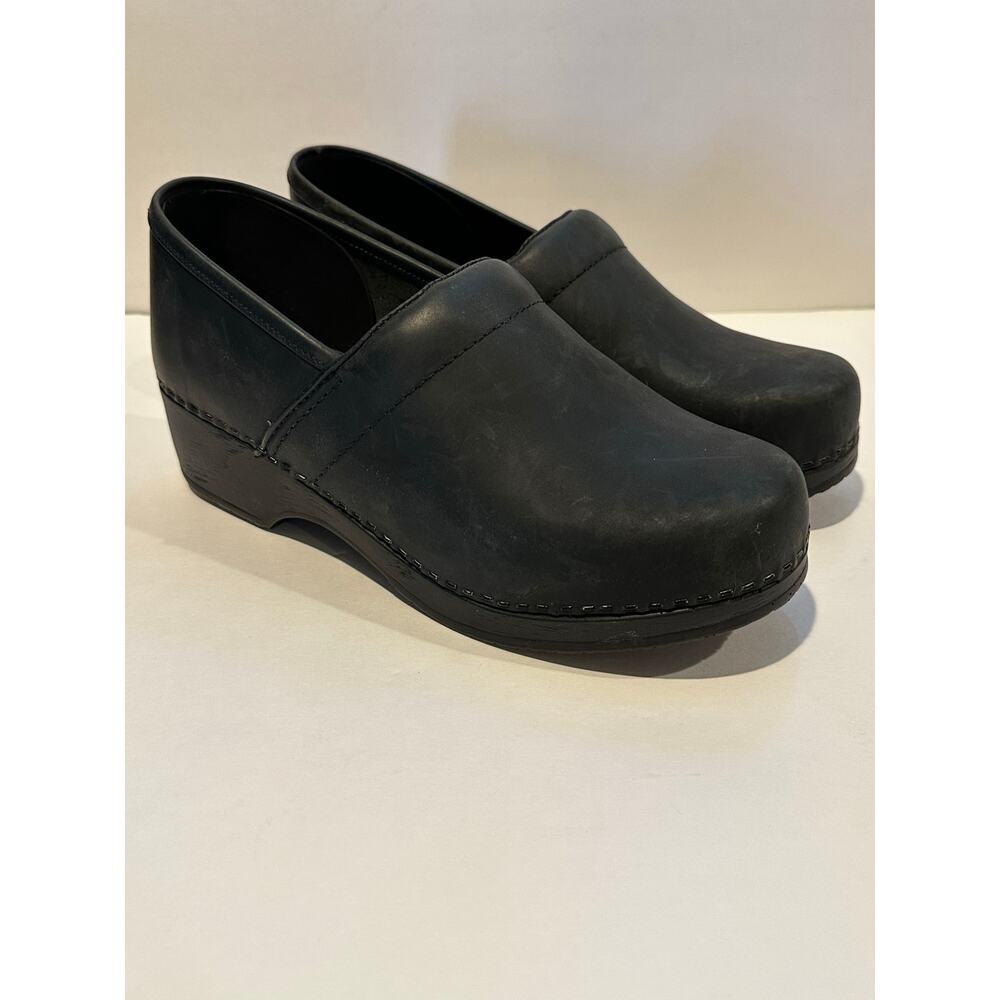 L.L. Bean clogs
